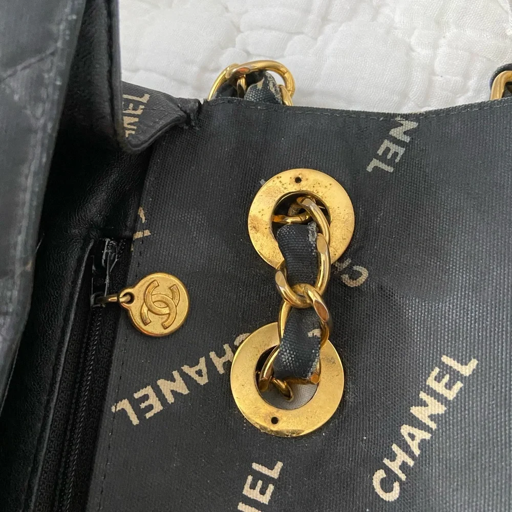 Chanel Vintage Rare 1990s Quilted Logo Letters Maxi Jumbo Classic Flap - Picture 5 of 17